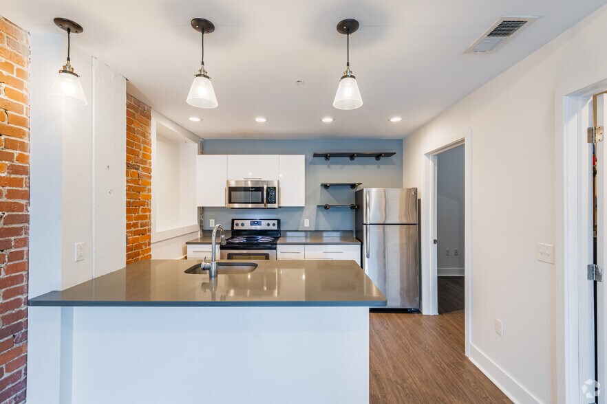 More Photos Of 432-440 1st Ave, Pittsburgh Apartments For Lease