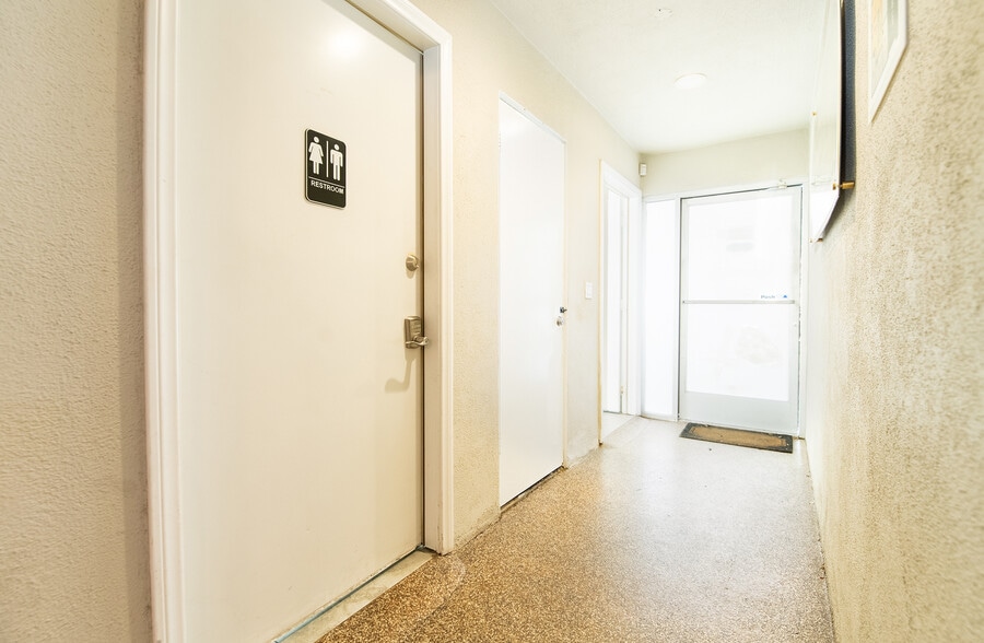 More Photos Of 1351 E Chapman Ave, Fullerton Office For Sale