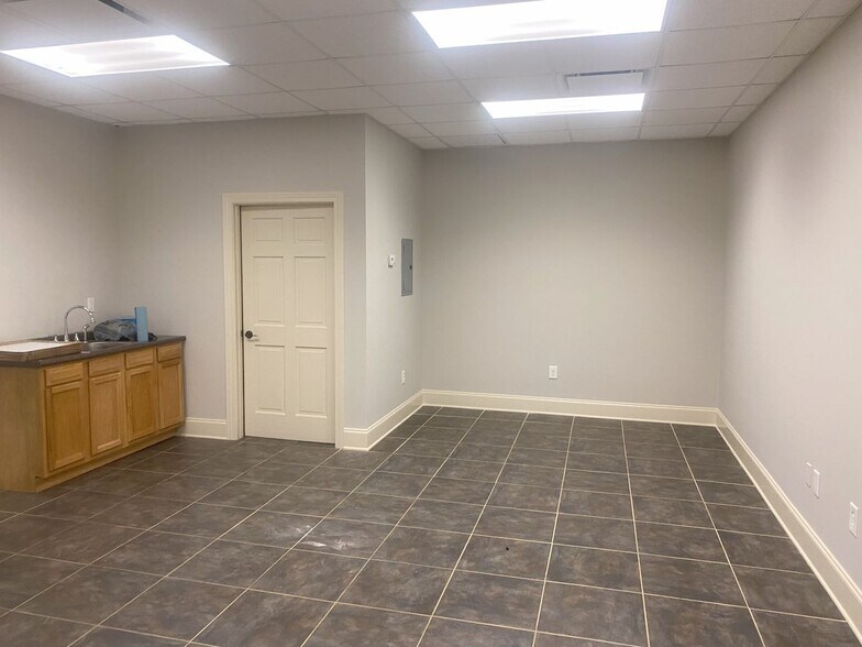 More Photos Of 30466 Sgt E I Boots Thomas Dr, Spanish Fort Flex For Sale