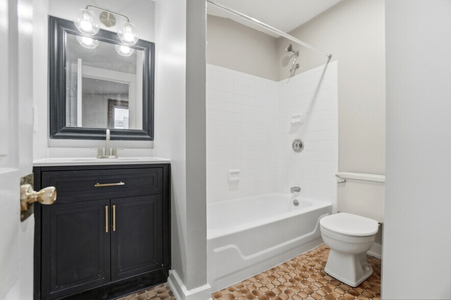 More Photos Of 428-430 Elizabeth St, Cincinnati Apartments For Sale