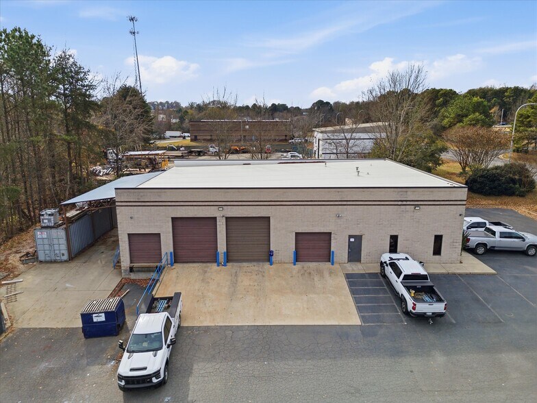 More Photos Of 2118 Carolina Place Dr, Fort Mill Warehouse For Sale