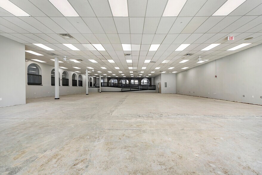 Primary Photo Of 4749 Baum Blvd, Pittsburgh Flex For Sale