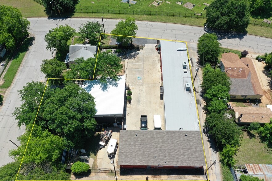 More Photos Of 502 Grand Ave, Fort Worth Flex For Sale