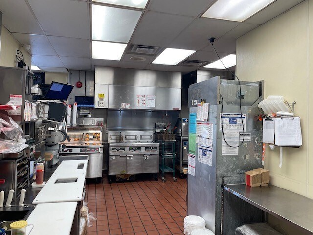 More Photos Of 10831 Promenade Ln, Manassas Fast Food For Sale
