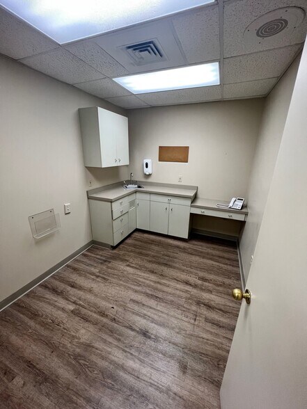 More Photos Of 655 Saw Mill Rd, West Haven Medical For Sale