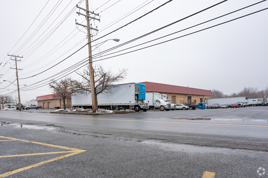 Primary Photo Of 3319-3369 Hollins Ferry Rd, Lansdowne Warehouse For Lease