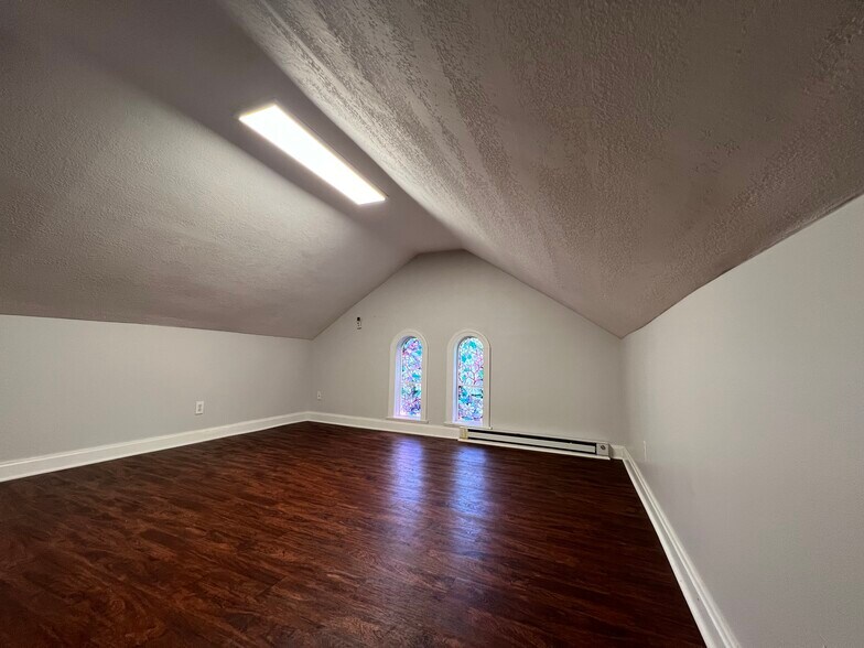 More Photos Of 1071 S High St, Columbus Loft Creative Space For Sale