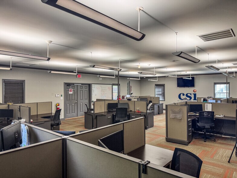 More Photos Of 1817 Eagle Dr, Woodstock Office For Sale