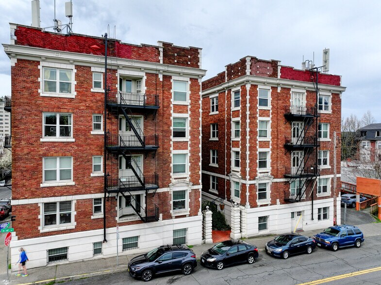 More Photos Of 1429 SW 14th Ave, Portland Apartments For Sale