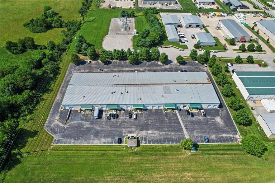 More Photos Of 1053-1071 W Innovation Dr, Kearney Warehouse For Lease