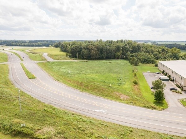 More Photos Of 1100 Vaughn Pkwy, Portland Land For Sale