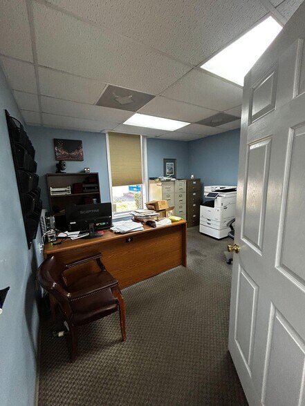 More Photos Of 3016 Highway 41 S, Springfield Warehouse For Sale