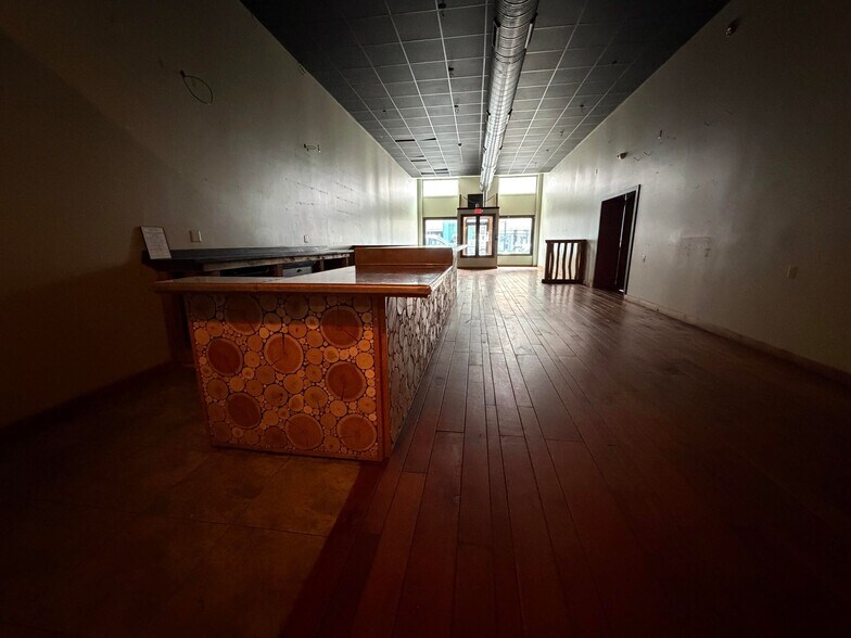 More Photos Of 103 N Fraley St, Kane Restaurant For Sale