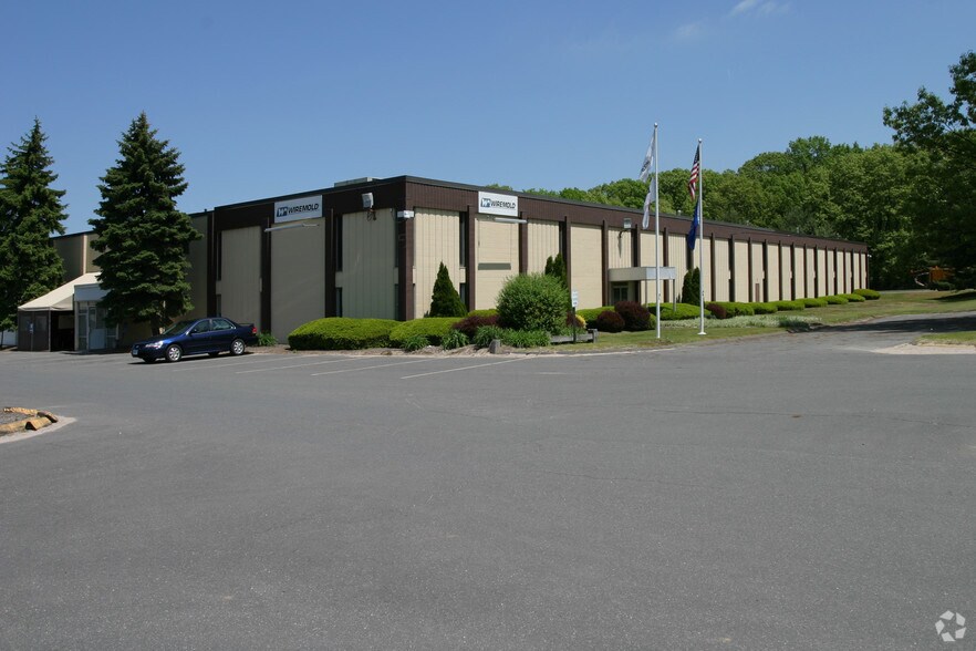 More Photos Of 777 Brook St, Rocky Hill Light Manufacturing For Lease