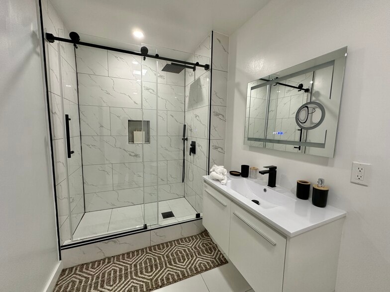 More Photos Of 201 Park Ave, Albany Apartments For Sale