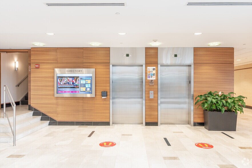 More Photos Of 100 Witmer Rd, Horsham Township Office For Lease