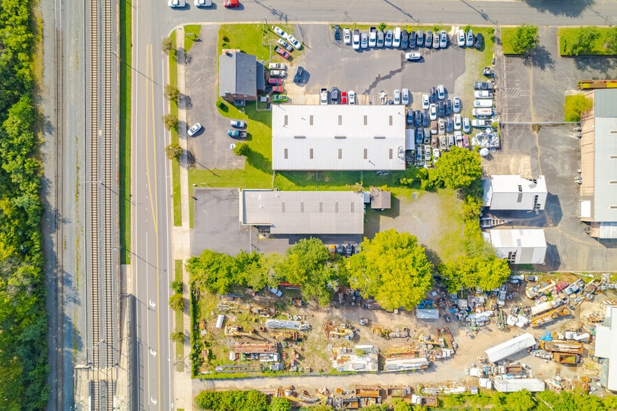 More Photos Of 4830 Old Pineville Rd, Charlotte Storefront Retail Office For Lease