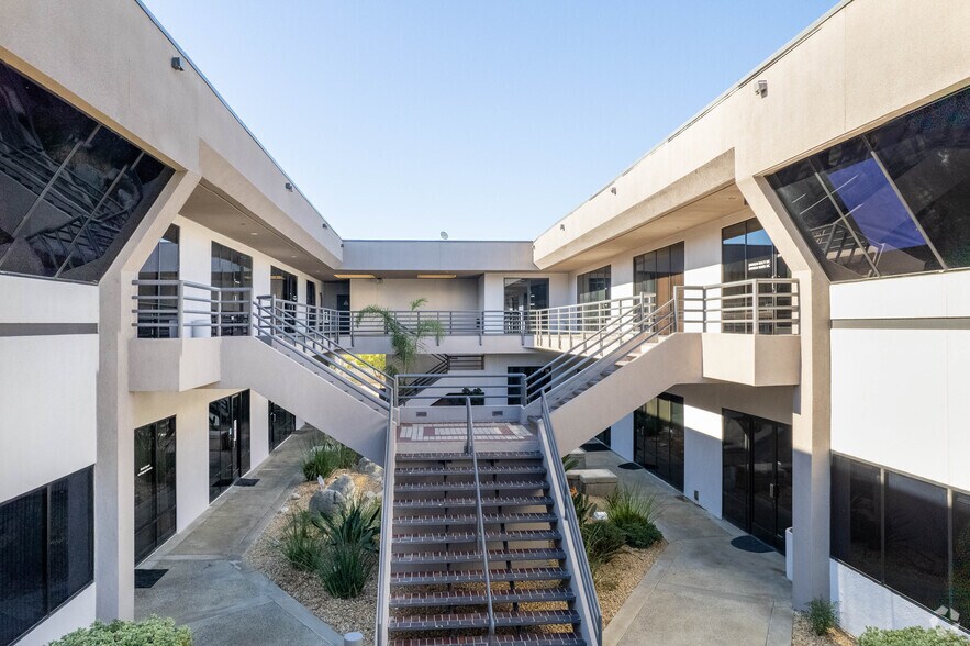 More Photos Of 41661 Enterprise Cir N, Temecula Unknown For Lease