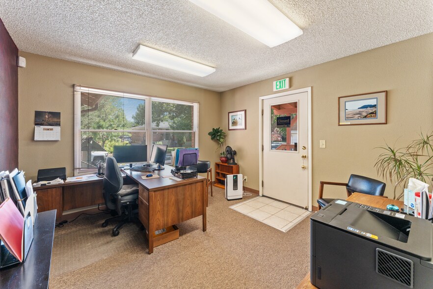 More Photos Of 235 W Pueblo St, Reno Research And Development For Sale