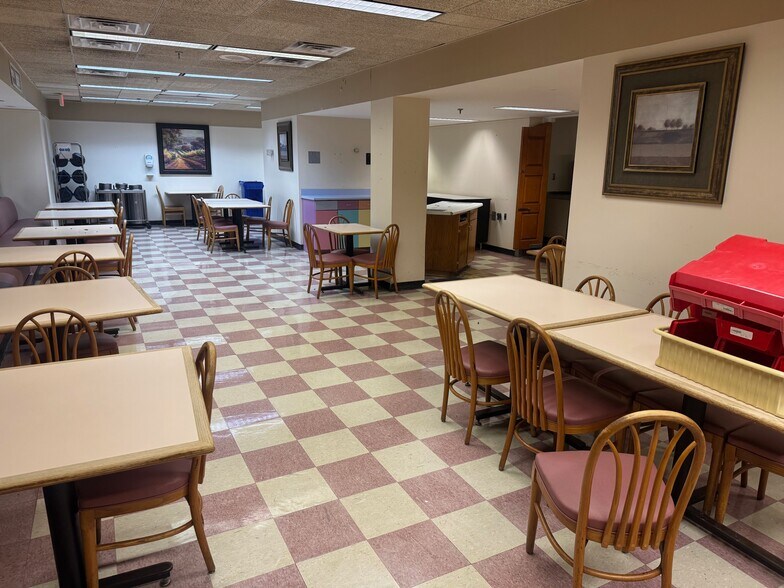 More Photos Of Hospital Adaptive Redevelopment Focus - Workforce & USC Student Housing, Union Flex For Sale