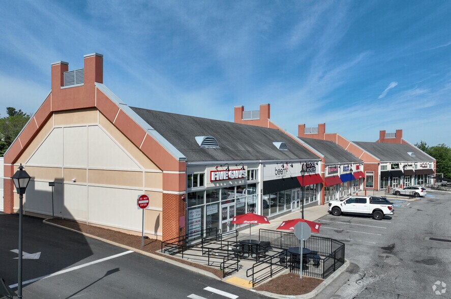 Primary Photo Of 95-145 Turnpike St, North Andover General Retail For Lease