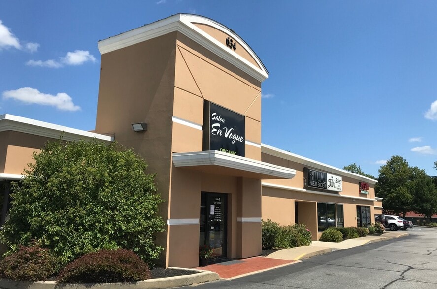 More Photos Of 634 State Rd, Dartmouth General Retail For Lease