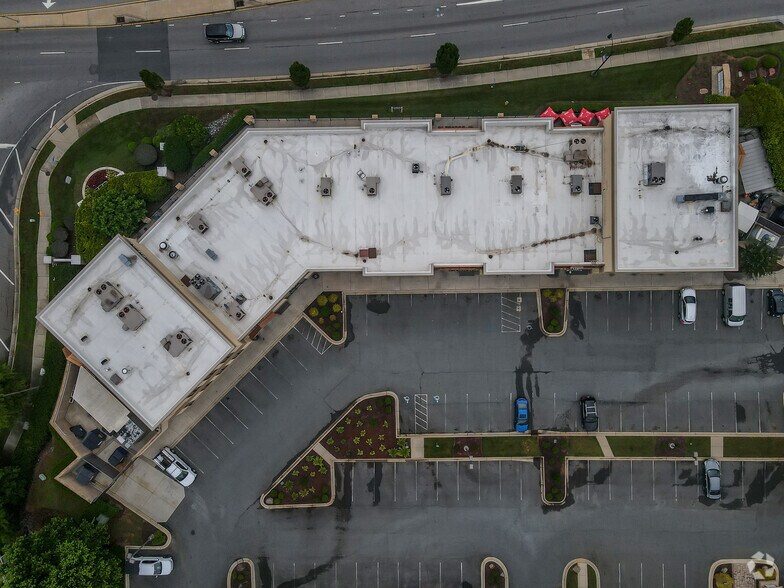More Photos Of 19905 W Catawba Ave, Cornelius General Retail For Lease