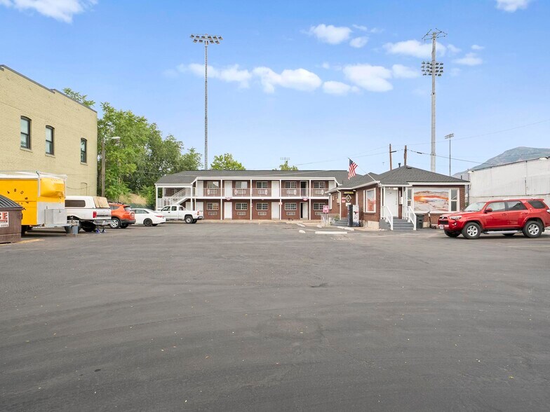More Photos Of 234 24th St, Ogden Hotel For Sale