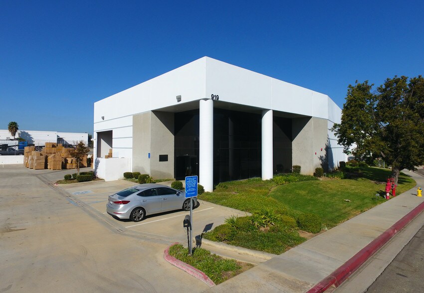 More Photos Of 919 Radecki Ct, Rowland Heights Warehouse For Lease
