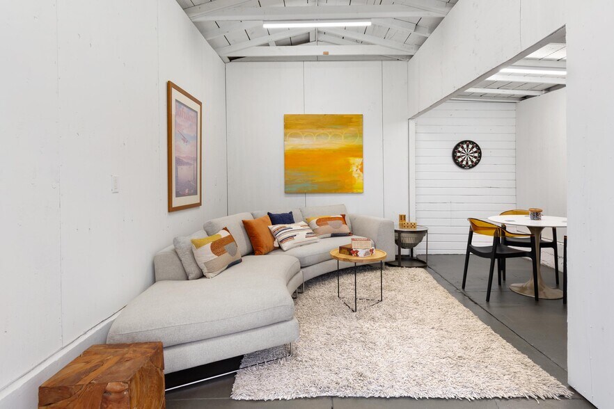 More Photos Of 1539 E 38th St, Oakland Apartments For Sale