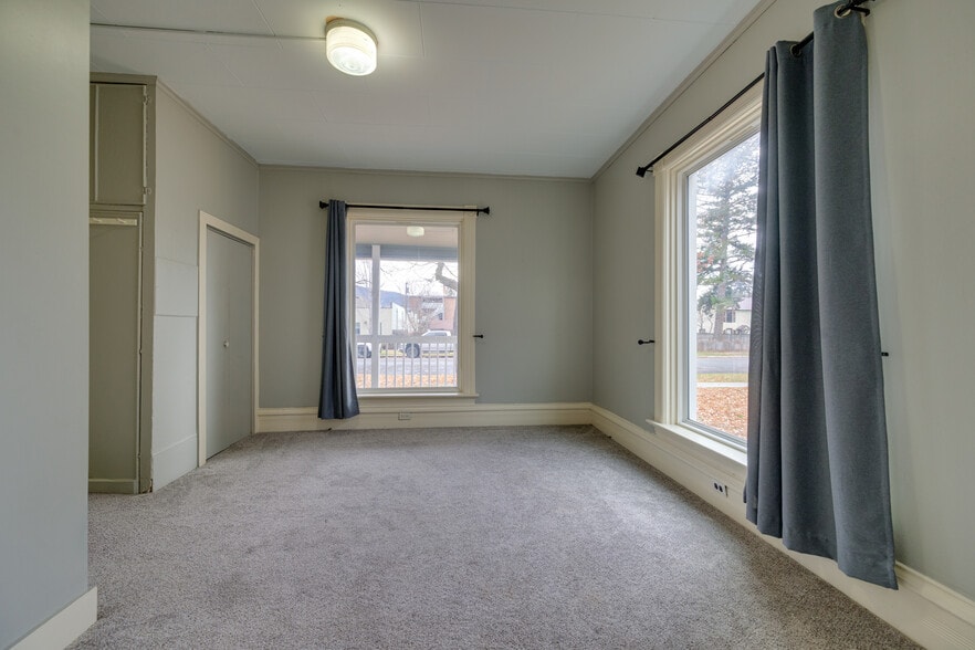 More Photos Of 512 S 2nd St W, Missoula Apartments For Sale