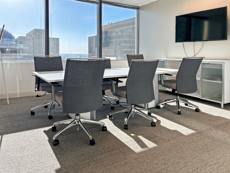 More Photos Of 260 Peachtree St NW, Atlanta Coworking Space