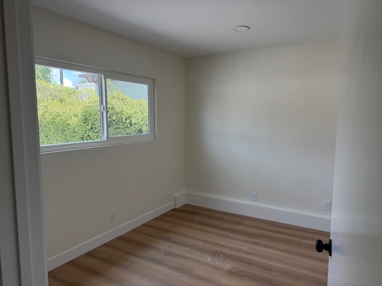 More Photos Of 1457 E Chapman Ave, Fullerton Office For Sale
