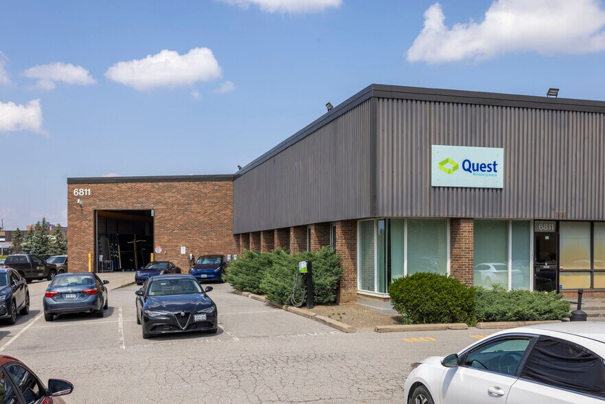 More Photos Of 6811 Goreway Dr, Mississauga Warehouse For Sale