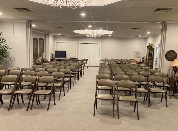 More Photos Of 435 S Ironwood Dr, South Bend Funeral Home For Sale