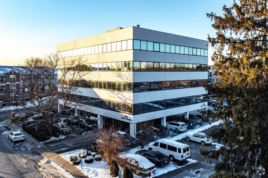 Primary Photo Of 100 N Centre Ave, Rockville Centre Medical For Lease