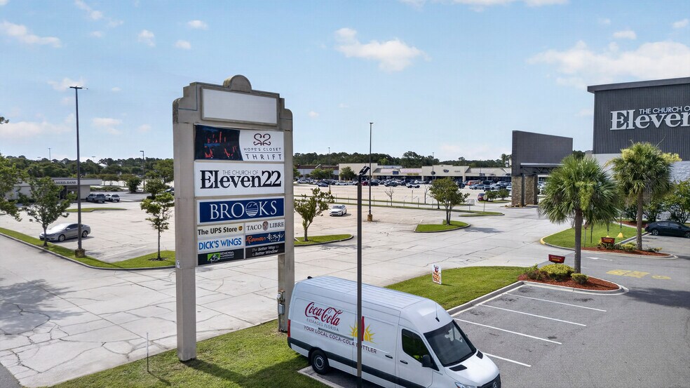 More Photos Of 14286 Beach Blvd, Jacksonville Beach General Retail For Sale