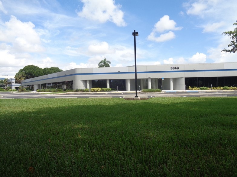 More Photos Of 3343 W Commercial Blvd, Fort Lauderdale Medical For Lease