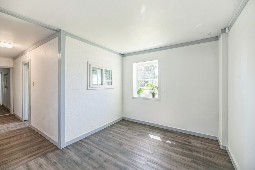 More Photos Of 6650 Jet Park Rd, North Charleston Industrial For Sale