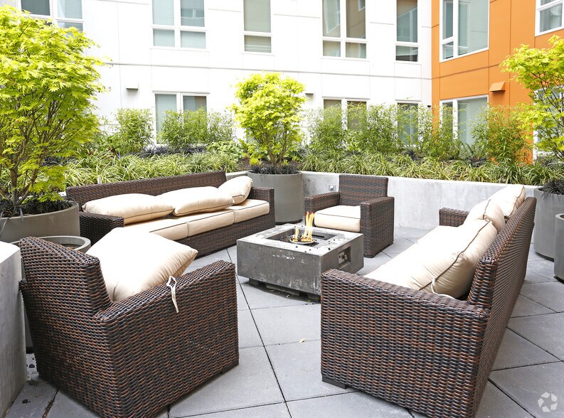 More Photos Of 13280 Linden Ave N, Seattle Apartments For Lease