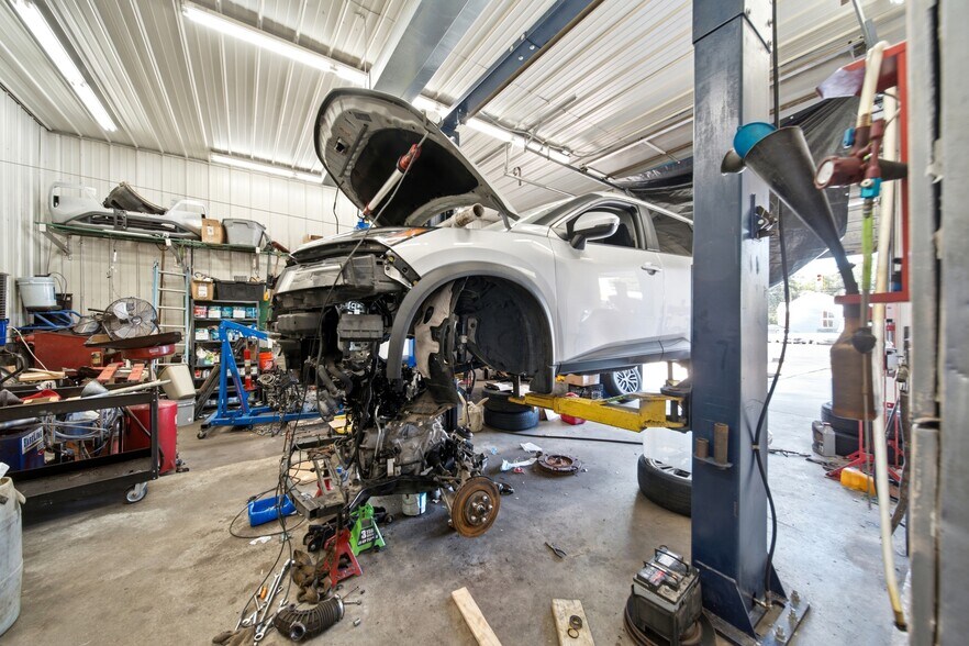 More Photos Of 1201 Broad River Rd, Columbia Auto Repair For Sale