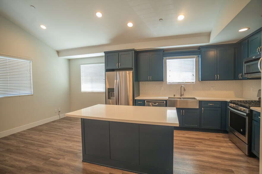 More Photos Of 3672 Percy St, Los Angeles Apartments For Sale