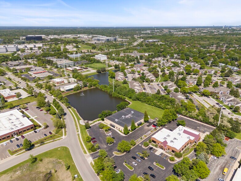 More Photos Of 1488 Bond St, Naperville Office For Sale