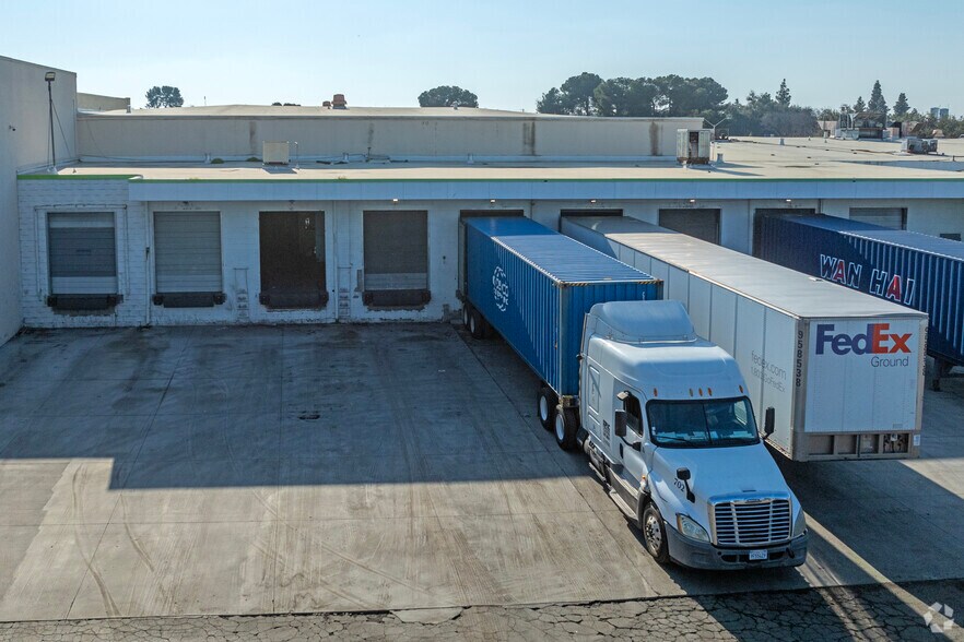 More Photos Of 1931 G St, Fresno Warehouse For Sale