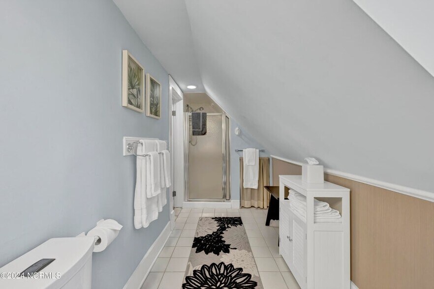 More Photos Of 412 S 3rd St, Wilmington Hospitality For Sale