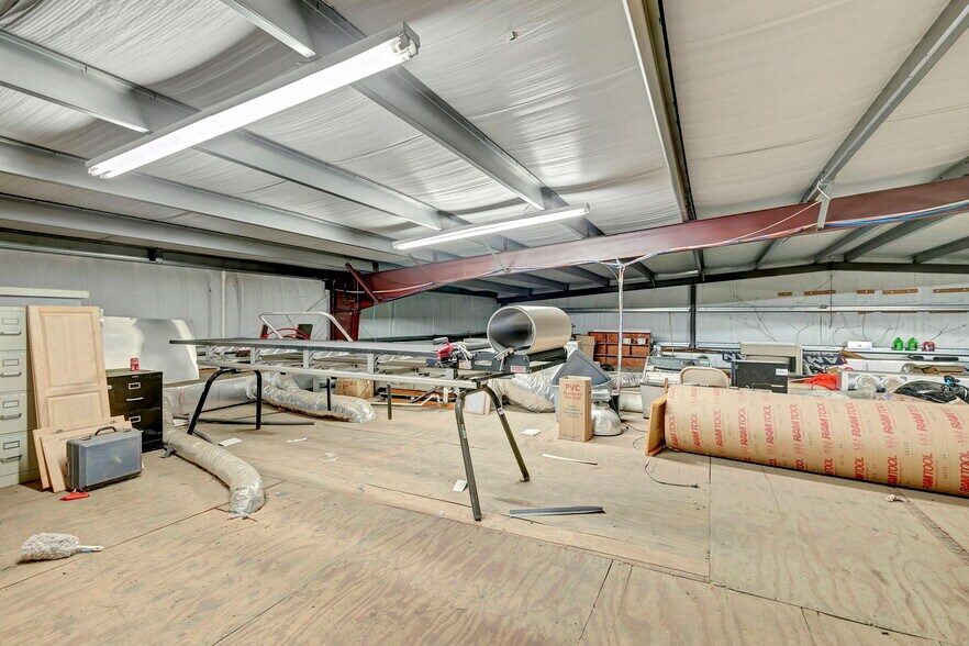 More Photos Of 5060 Jack Springs Rd, Atmore Light Distribution For Sale