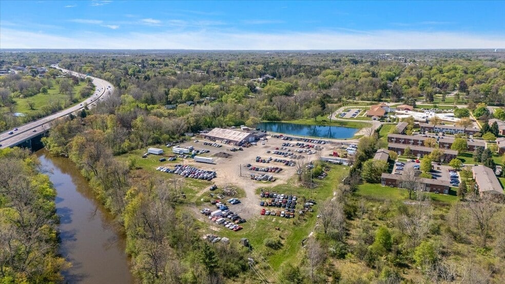 Primary Photo Of 4376 Beecher Rd, Flint Service For Sale