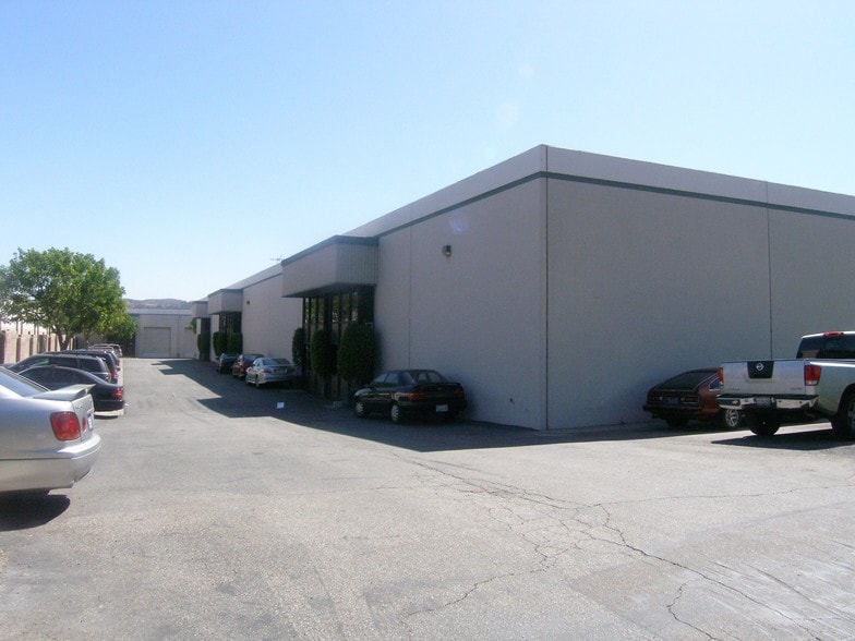 More Photos Of 4114-4120 Valley Blvd, Walnut Warehouse For Lease