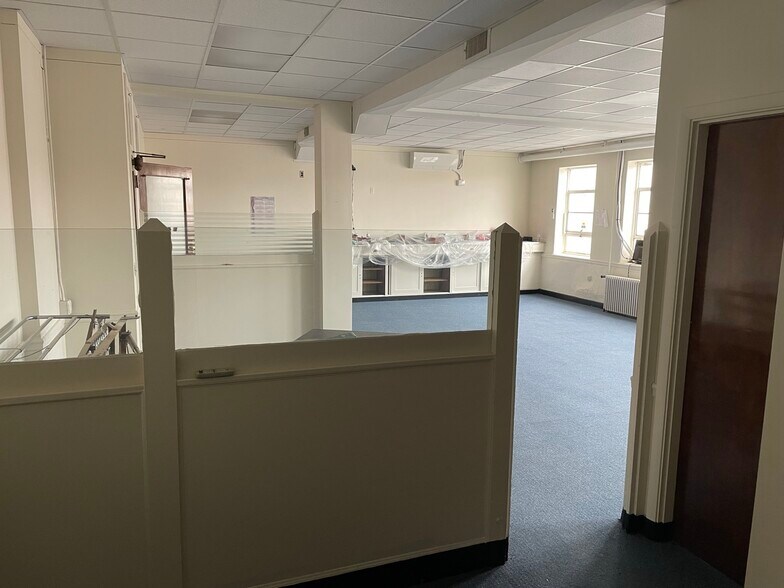 More Photos Of 30-44 East Ave, Pawtucket Storefront Retail Office For Lease