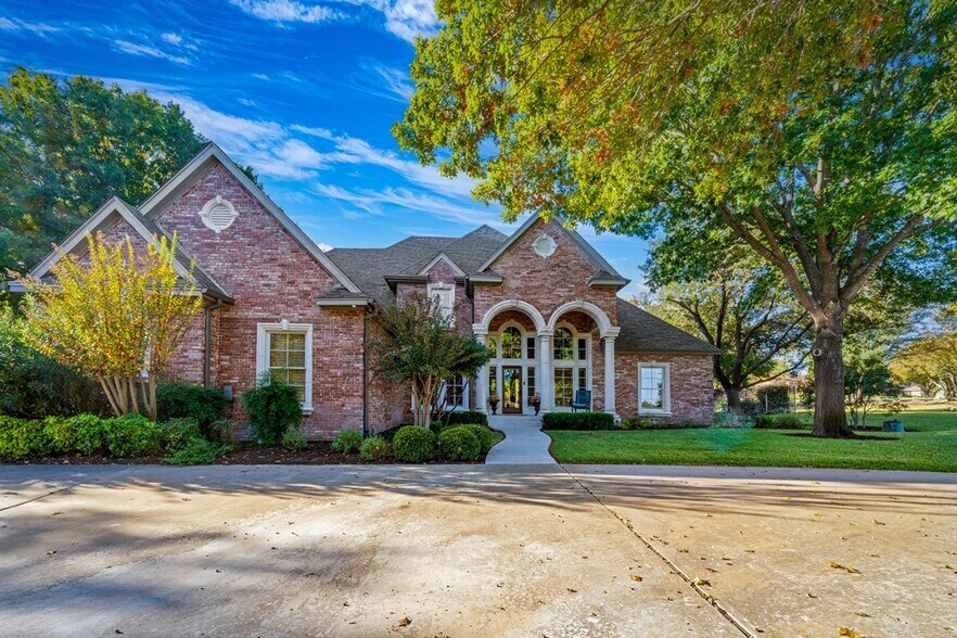 More Photos Of 2409 Commerce st, San Saba Land For Sale